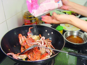 上海名菜:面拖蟹